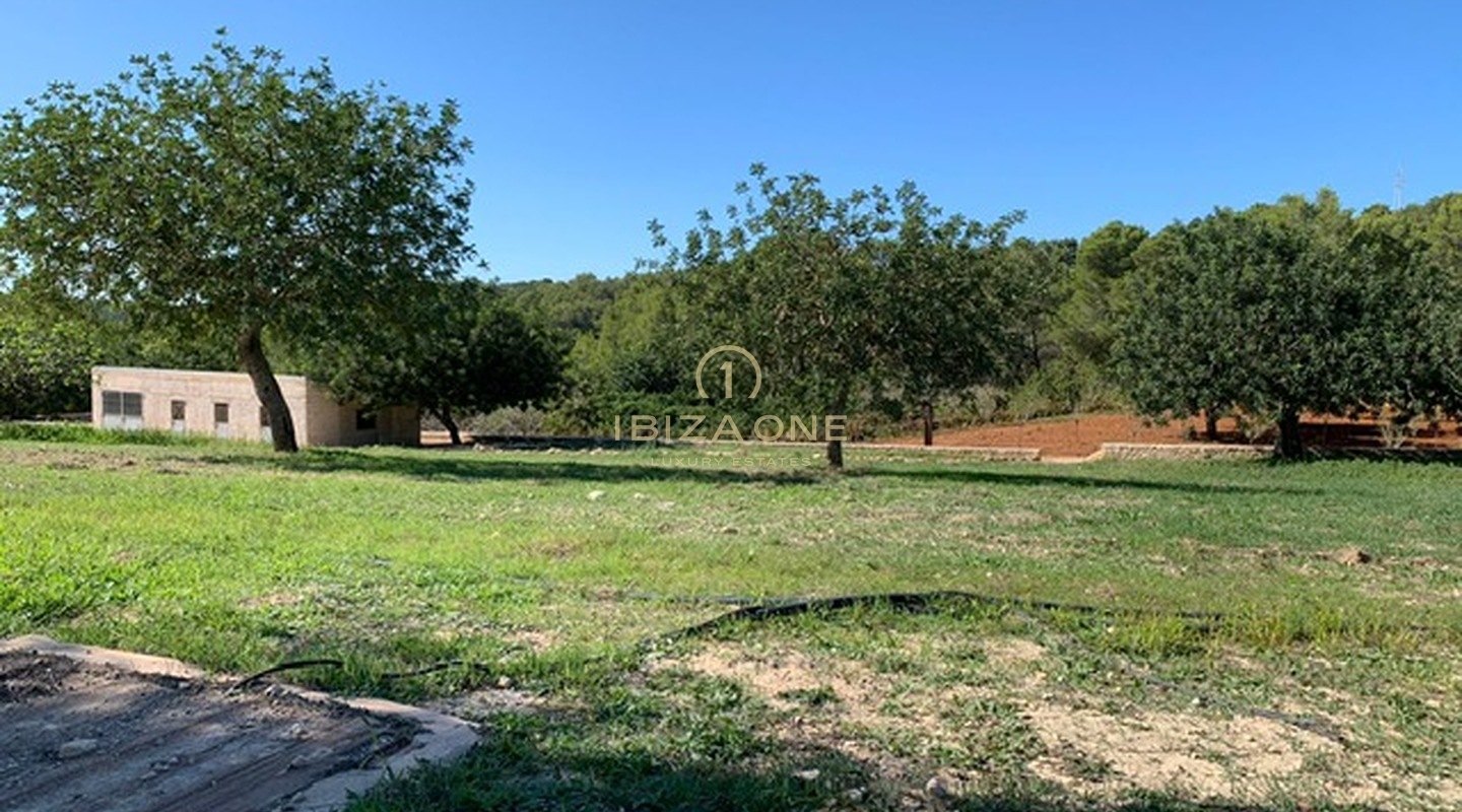Luxuriöses Rolf Blakstad-Projekt auf wunderschönem Grundstück mit Blick auf Ibiza zu verkaufen, Ibiza