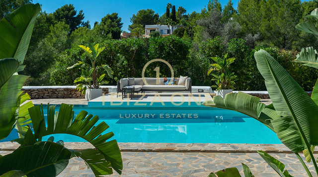 Authentically beautiful and luxury finca with two guest houses for sale, Ibiza - Authentically beautiful and luxury finca with two guest houses for rent, Ibiza