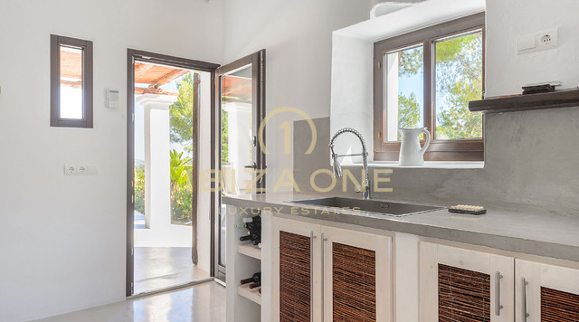 Authentically beautiful and luxury finca with two guest houses for sale, Ibiza - Authentically beautiful and luxury finca with two guest houses for rent, Ibiza