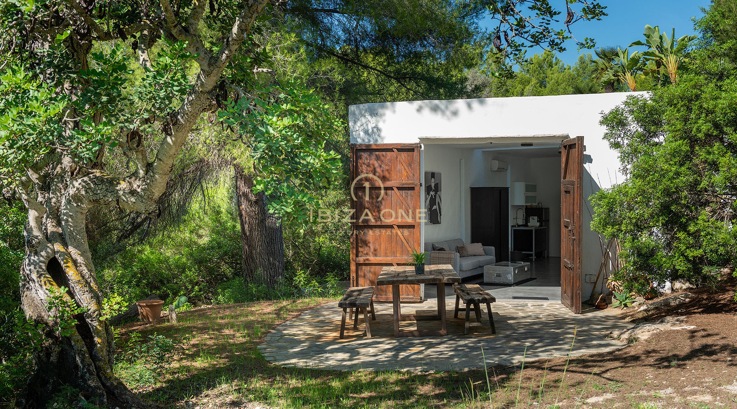 Auténtica y preciosa finca de lujo con dos casas de invitados en venta, Ibiza - Auténtica y preciosa finca de lujo con dos casas de invitados en alquiler, Ibiza
