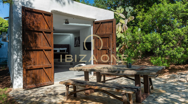 Authentically beautiful and luxury finca with two guest houses for sale, Ibiza - Authentically beautiful and luxury finca with two guest houses for rent, Ibiza