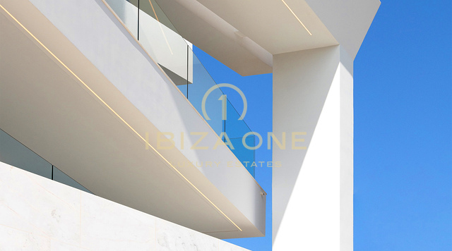 Villa ultra-luxueuse neuve avec vue panoramique sur la mer et Formentera, à quelques minutes d'Ibiza et des ports de plaisance, à vendre à Ibiza.