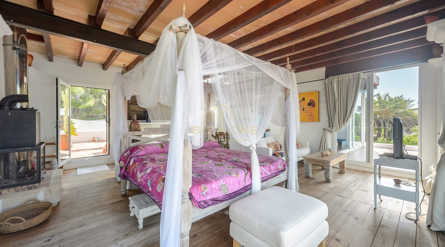 Wunderschönes Luxusanwesen in erster Meereslinie mit Meerzugang zu verkaufen, Ibiza - Wasserhaus zu verkaufen, Ibiza - Strandvilla zu verkaufen, Ibiza - Wunderschönes Luxusanwesen in erster Meereslinie mit Meerzugang zu vermieten, Ibiza - Wasserhaus zu vermieten, Ibiza - Strandvilla zu vermieten, Ibiza