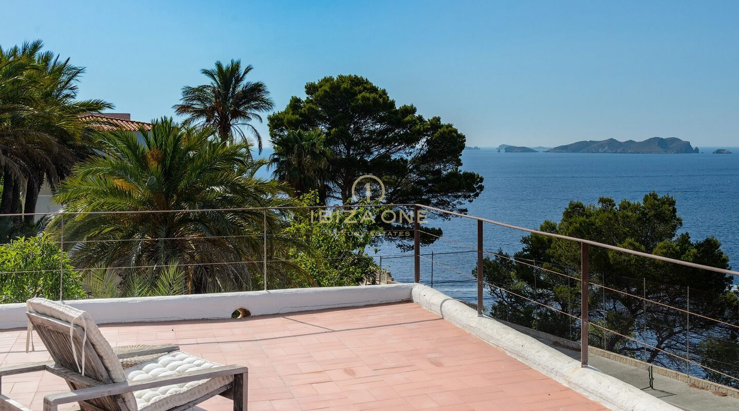 Magnificent luxury frontline property with sea access for sale, Ibiza - waterhouse for sale, Ibiza - beachfront villa for sale, Ibiza - Magnificent luxury frontline property with sea access for rent, Ibiza - waterhouse for rent, Ibiza - beachfront villa for rent, Ibiza