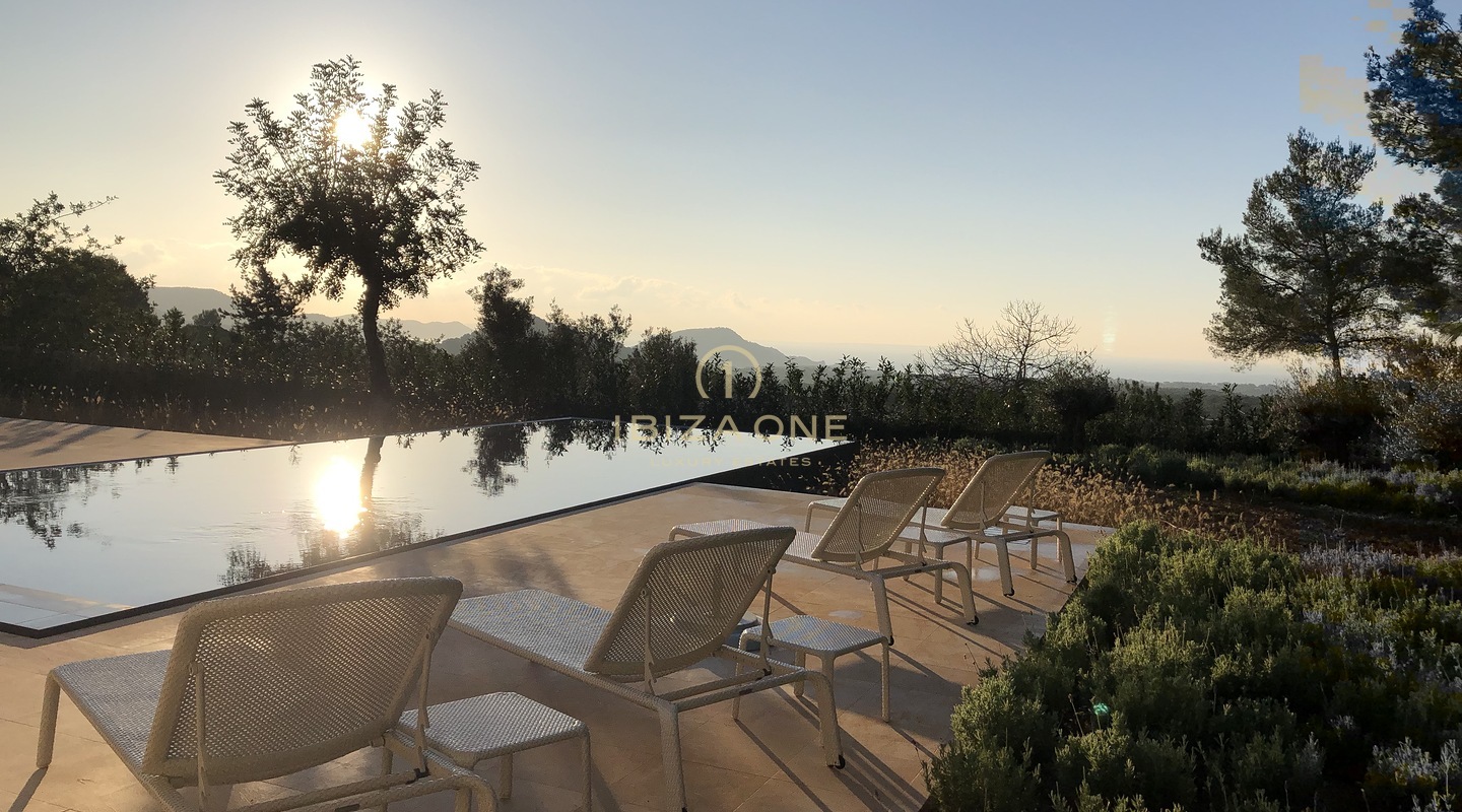 Renovated luxury and modern property with a separate guest house and fantastic sea views for sale, Ibiza - Renovated luxury and modern property with a separate guest house and fantastic sea views for rent, Ibiza