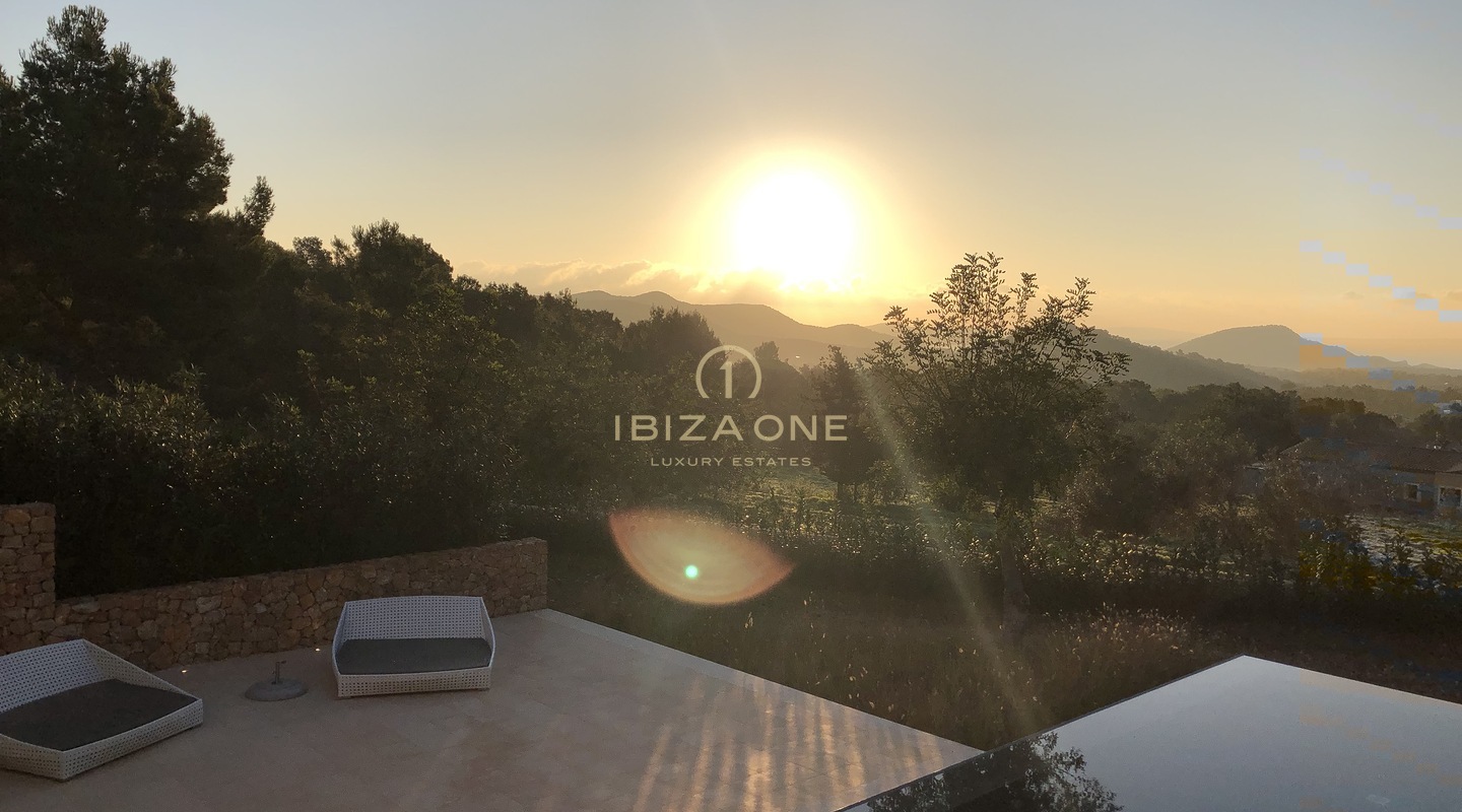 Renovated luxury and modern property with a separate guest house and fantastic sea views for sale, Ibiza - Renovated luxury and modern property with a separate guest house and fantastic sea views for rent, Ibiza