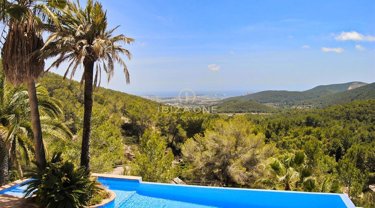 Wunderschönes Luxusanwesen mit Privatsphäre und Blick auf Dalt Vila und das Meer zu verkaufen, Ibiza - Wunderschönes Luxusanwesen mit Privatsphäre und Blick auf Dalt Vila und das Meer zu vermieten, Ibiza