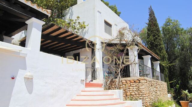 Splendida proprietà di lusso con privacy e vista su Dalt Vila e sul mare in vendita, Ibiza - Splendida proprietà di lusso con privacy e vista su Dalt Vila e sul mare in affitto, Ibiza