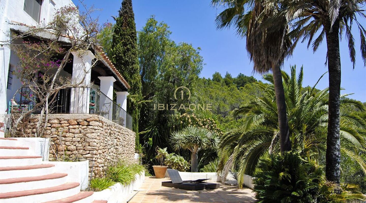 Prachtige luxe woning met privacy en uitzicht op Dalt Vila en de zee te koop, Ibiza - Prachtige luxe woning met privacy en uitzicht op Dalt Vila en de zee te huur, Ibiza