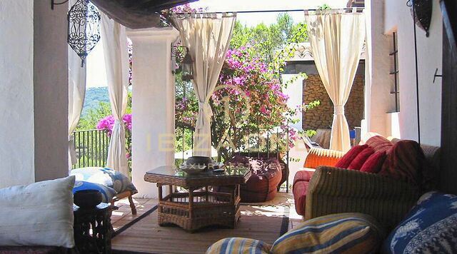 Prachtige luxe woning met privacy en uitzicht op Dalt Vila en de zee te koop, Ibiza - Prachtige luxe woning met privacy en uitzicht op Dalt Vila en de zee te huur, Ibiza