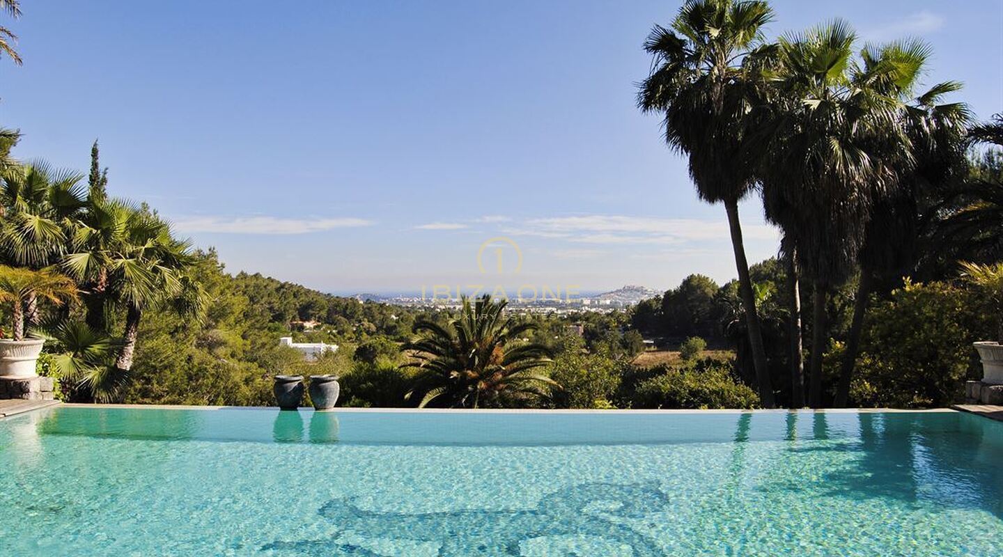 Luxe woning met panoramisch uitzicht nabij Ibiza te koop, Ibiza - Luxe woning met panoramisch uitzicht nabij Ibiza te huur, Ibiza