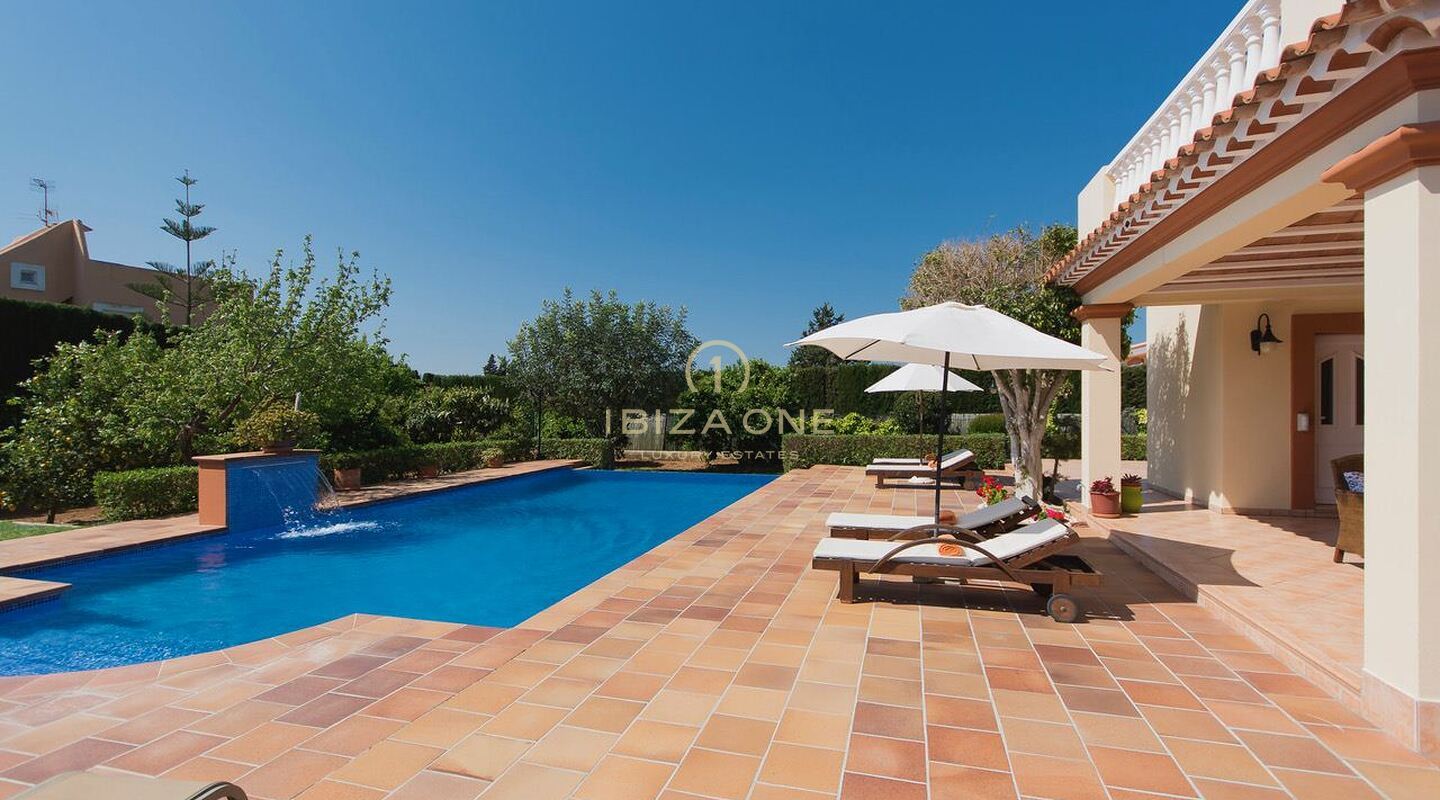 Preciosa villa de lujo cerca de Jesús y la playa de Talamanca en venta, Ibiza - Preciosa villa de lujo cerca de Jesús y la playa de Talamanca en alquiler, Ibiza