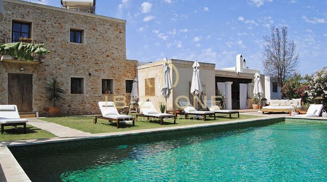 Originale Luxus-Finca auf Ibiza mit touristischer Vermietungslizenz zu verkaufen, Ibiza - Originale Luxus-Finca auf Ibiza mit touristischer Vermietungslizenz zu vermieten, Ibiza