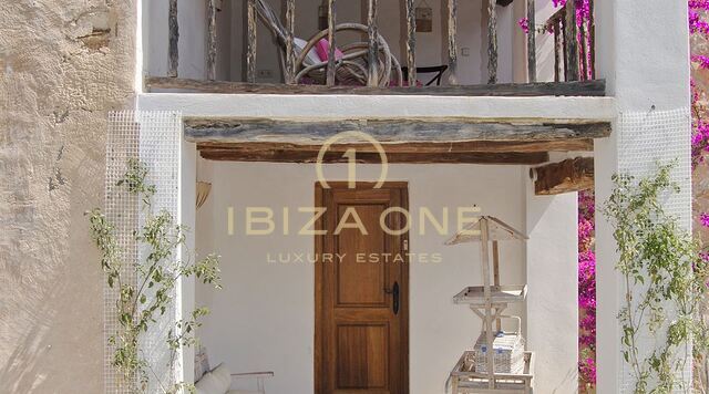 Finca de lujo original en Ibiza con licencia de alquiler turístico en venta, Ibiza - Finca de lujo original en Ibiza con licencia de alquiler turístico en alquiler, Ibiza