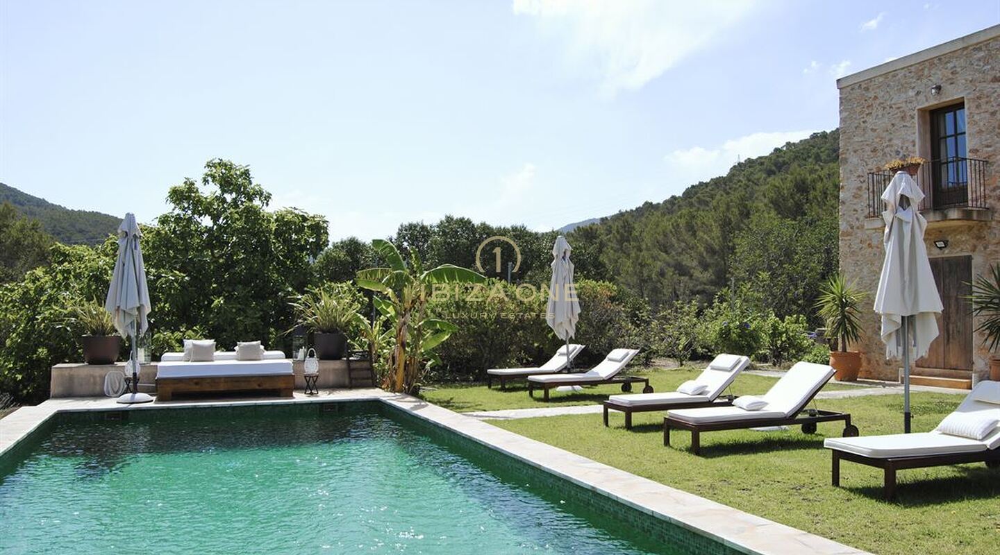 Original luxury Ibiza finca with touristic rental license for sale, Ibiza - Original luxury Ibiza finca with touristic rental license for rent, Ibiza