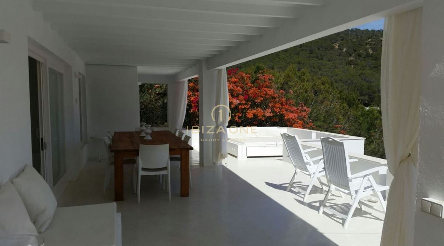 Modern pand met uitzicht op de zoutvlakten van Ibiza en de zee te koop, Ibiza - Modern pand met uitzicht op de zoutvlakten van Ibiza en de zee te huur, Ibiza