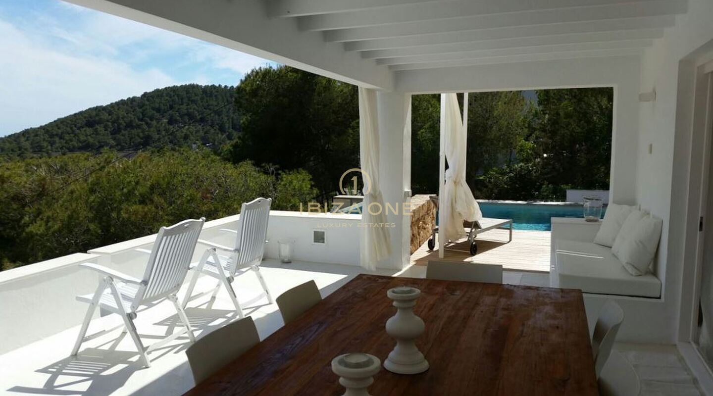Modern pand met uitzicht op de zoutvlakten van Ibiza en de zee te koop, Ibiza - Modern pand met uitzicht op de zoutvlakten van Ibiza en de zee te huur, Ibiza