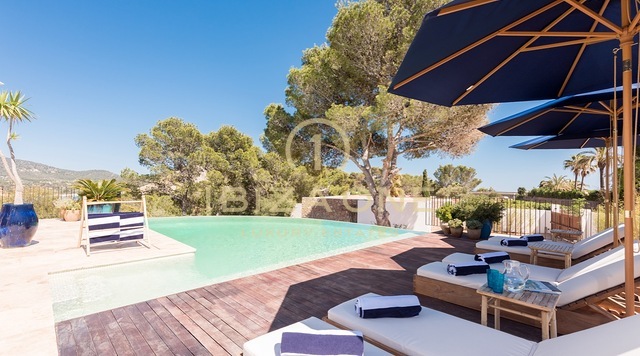 Villa di lusso con 4 camere da letto e vista mare in affitto e villa di lusso in vendita, Ibiza - Villa di lusso con 4 camere da letto e vista mare in affitto e villa di lusso in affitto, Ibiza