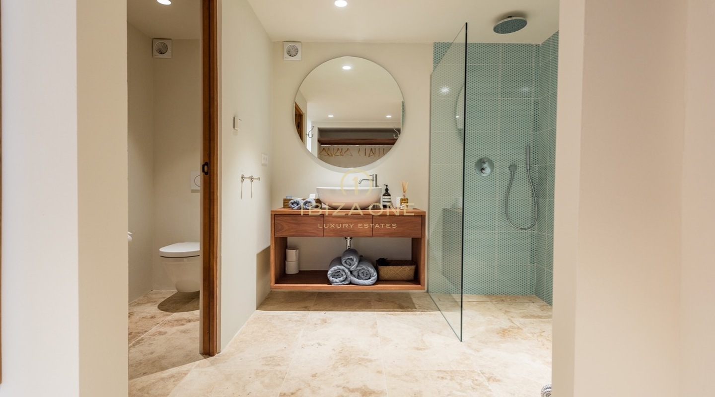 Luxe vakantievilla met 4 slaapkamers en zeezicht te huur en luxe villa te koop, Ibiza - Luxe vakantievilla met 4 slaapkamers en zeezicht te huur en luxe villa te huur, Ibiza