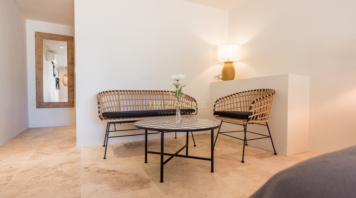 Villa di lusso con 4 camere da letto e vista mare in affitto e villa di lusso in vendita, Ibiza - Villa di lusso con 4 camere da letto e vista mare in affitto e villa di lusso in affitto, Ibiza