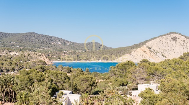 فيلا فاخرة للإيجار لقضاء العطلات مكونة من 4 غرف نوم مطلة على البحر وفيلا فاخرة للبيع في إيبيزا - فيلا فاخرة للإيجار لقضاء العطلات مكونة من 4 غرف نوم مطلة على البحر وفيلا فاخرة للإيجار في إيبيزا