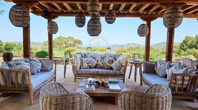 Blakstad: Proprietà di lusso nel nord di Ibiza con vista mare in vendita, Ibiza - Blakstad: Proprietà di lusso nel nord di Ibiza con vista mare in affitto Ibiza