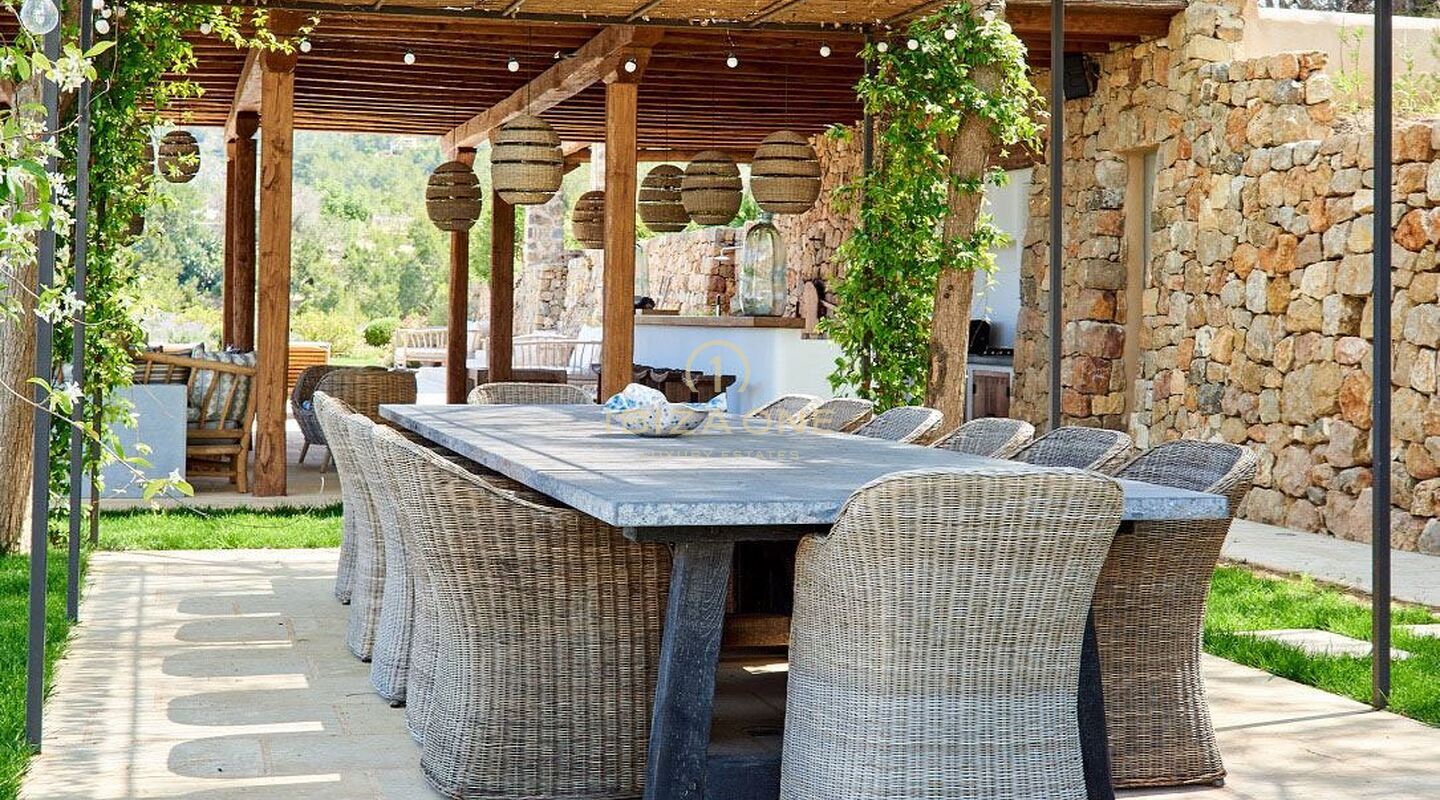 Blakstad: Proprietà di lusso nel nord di Ibiza con vista mare in vendita, Ibiza - Blakstad: Proprietà di lusso nel nord di Ibiza con vista mare in affitto Ibiza