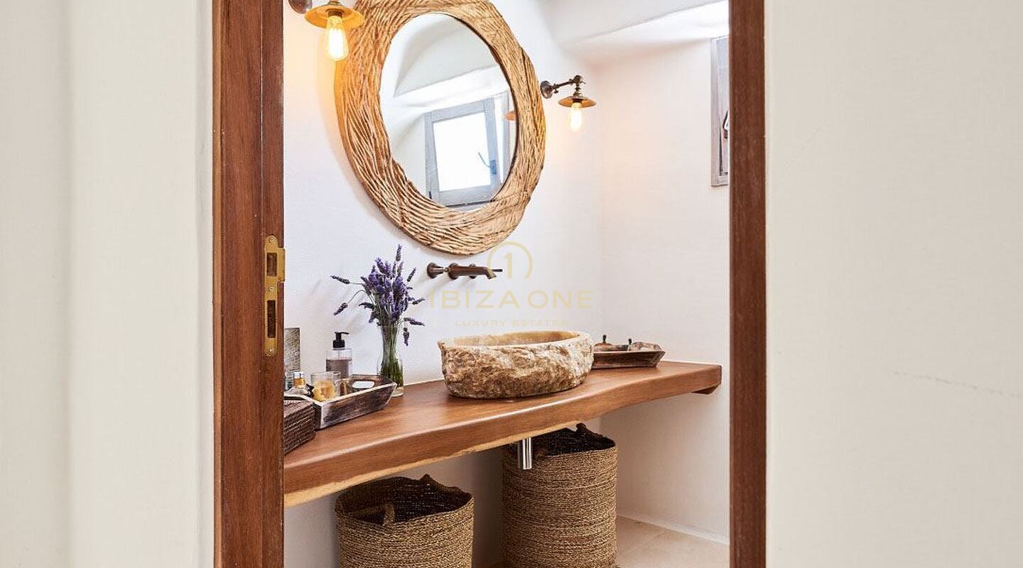 Blakstad : Propriété de luxe au nord d'Ibiza avec vue sur la mer à vendre, Ibiza - Blakstad : Propriété de luxe au nord d'Ibiza avec vue sur la mer à louer Ibiza