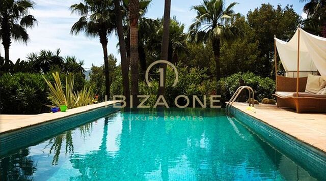 Splendida proprietà di lusso con giardino tropicale e vista su Dalt Vila in vendita, Ibiza - Splendida proprietà di lusso con giardino tropicale e vista su Dalt Vila in affitto, Ibiza