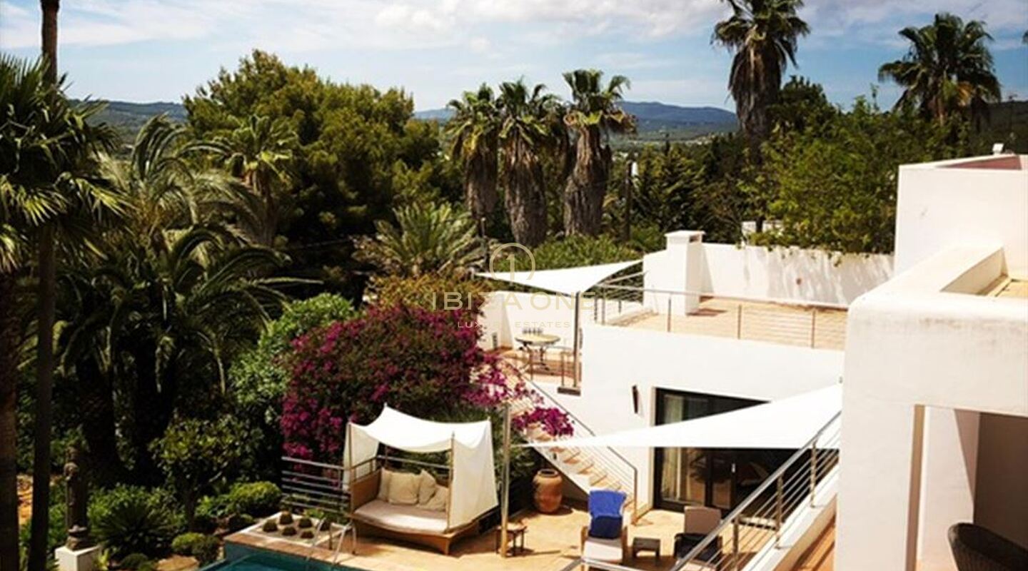 Prachtig luxe pand met tropische tuin en uitzicht op Dalt Vila te koop, Ibiza - Prachtig luxe pand met tropische tuin en uitzicht op Dalt Vila te huur, Ibiza