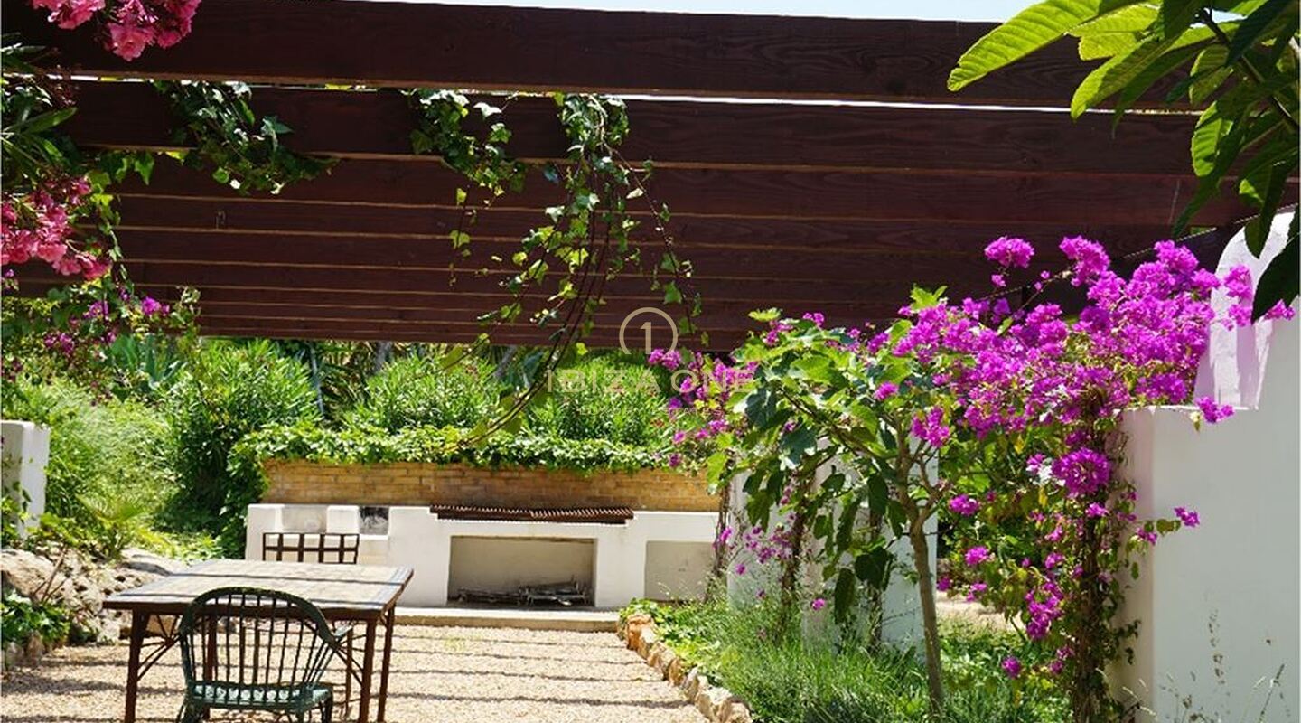 Belle propriété de luxe avec jardin tropical et vue sur Dalt Vila à vendre, Ibiza - Belle propriété de luxe avec jardin tropical et vue sur Dalt Vila à louer, Ibiza