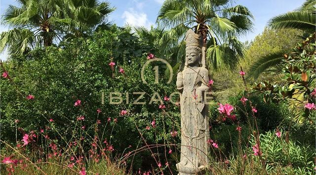 Preciosa propiedad de lujo con jardín tropical y vistas a Dalt Vila en venta, Ibiza - Preciosa propiedad de lujo con jardín tropical y vistas a Dalt Vila en alquiler, Ibiza