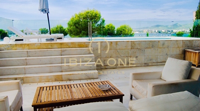 Exklusives Luxus-Penthouse mit 3 Schlafzimmern in Es Pouet mit Blick auf das Meer und Dalt Vila zu verkaufen, Ibiza - Exklusives Luxus-Penthouse mit 3 Schlafzimmern in Es Pouet mit Blick auf das Meer und Dalt Vila zu vermieten, Ibiza