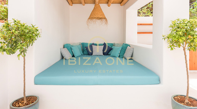 Large luxury property near Ibiza with countryside views for sale