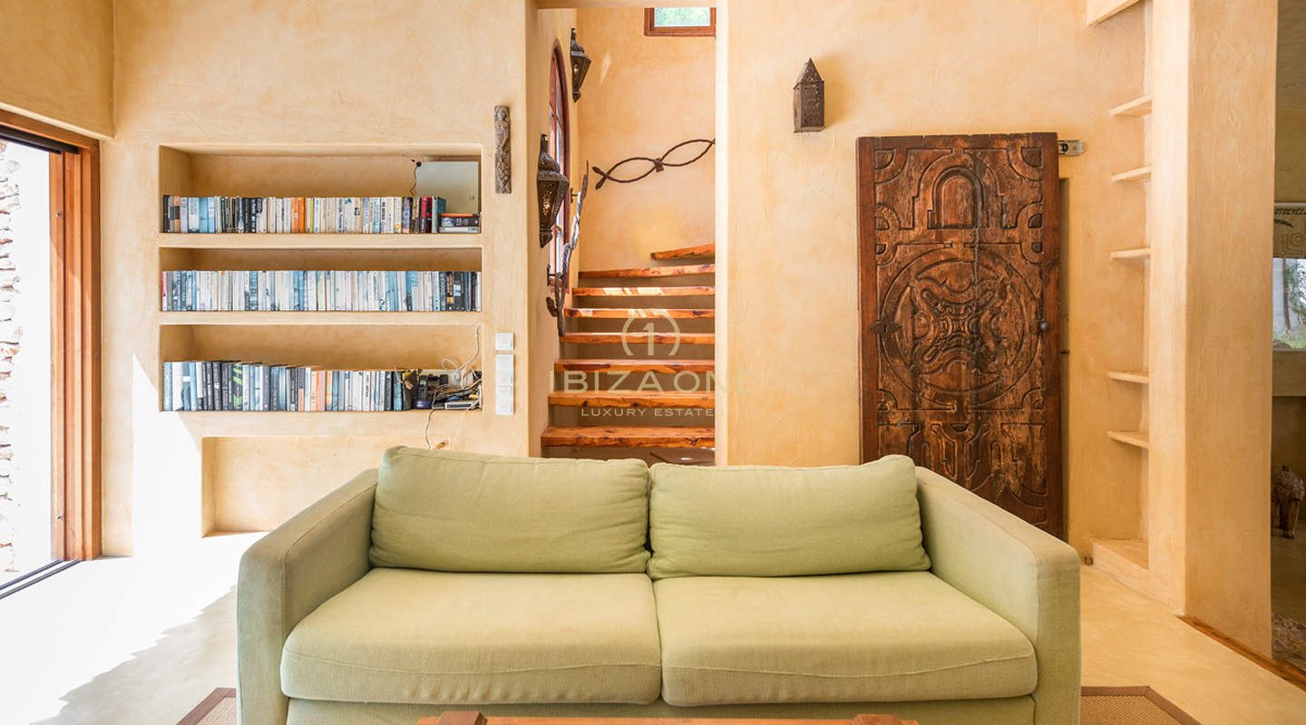 Großes Luxus Anwesen in der Nähe von Ibiza mit Landschaftsblick zum Verkauf