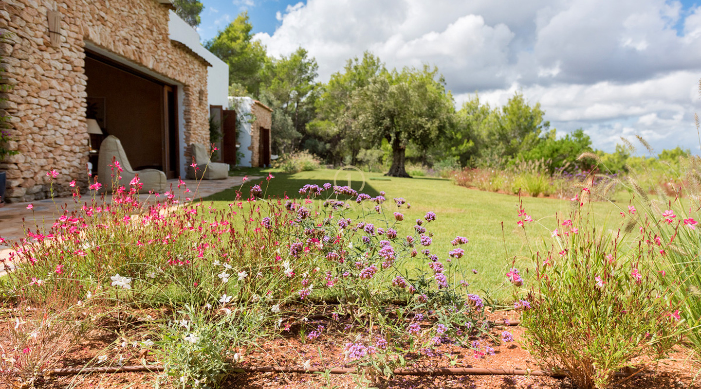 Großes Luxus Anwesen in der Nähe von Ibiza mit Landschaftsblick zum Verkauf