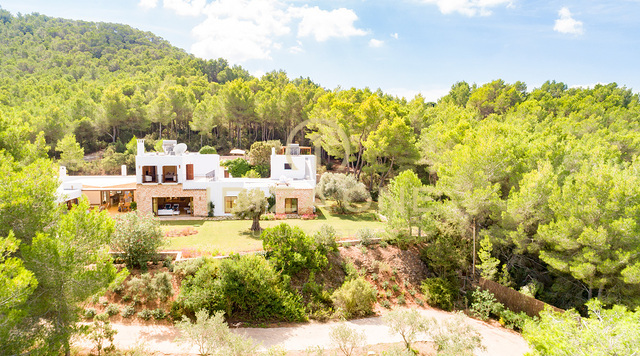Grande proprietà di lusso vicino a Ibiza con vista sulla campagna in vendita