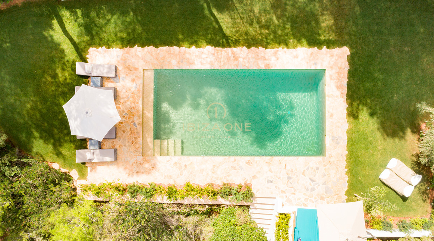 Großes Luxus Anwesen in der Nähe von Ibiza mit Landschaftsblick zum Verkauf
