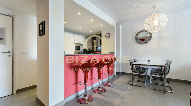 Schönes Luxusapartment mit großer Terrasse in gepflegter Anlage zu verkaufen, Ibiza - Schönes Luxusapartment mit großer Terrasse in gepflegter Anlage zu vermieten, Ibiza