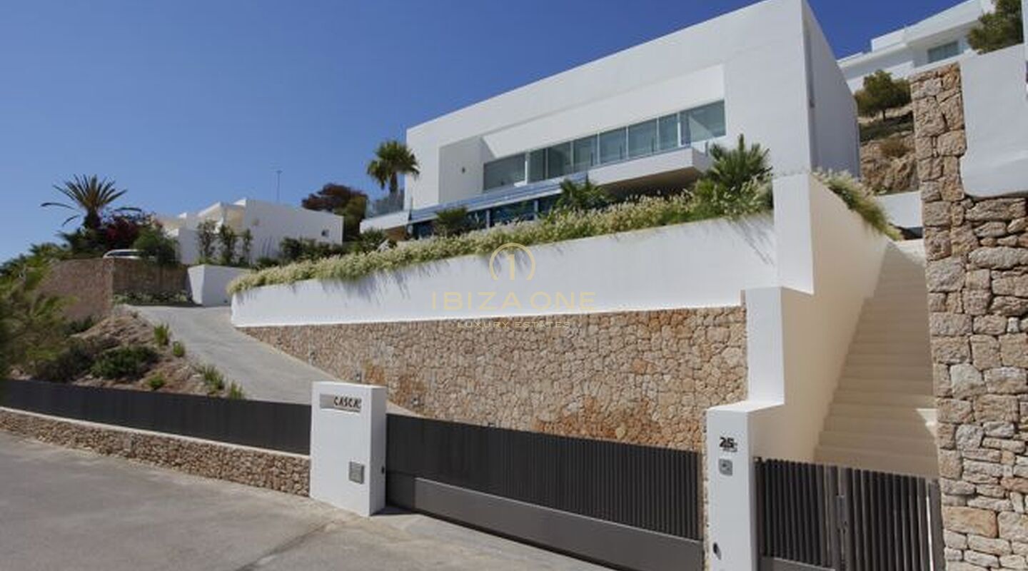 Villa de lujo de arquitectura moderna con vistas únicas al mar en venta, Ibiza - Villa de lujo de arquitectura moderna con vistas únicas al mar en alquiler, Ibiza