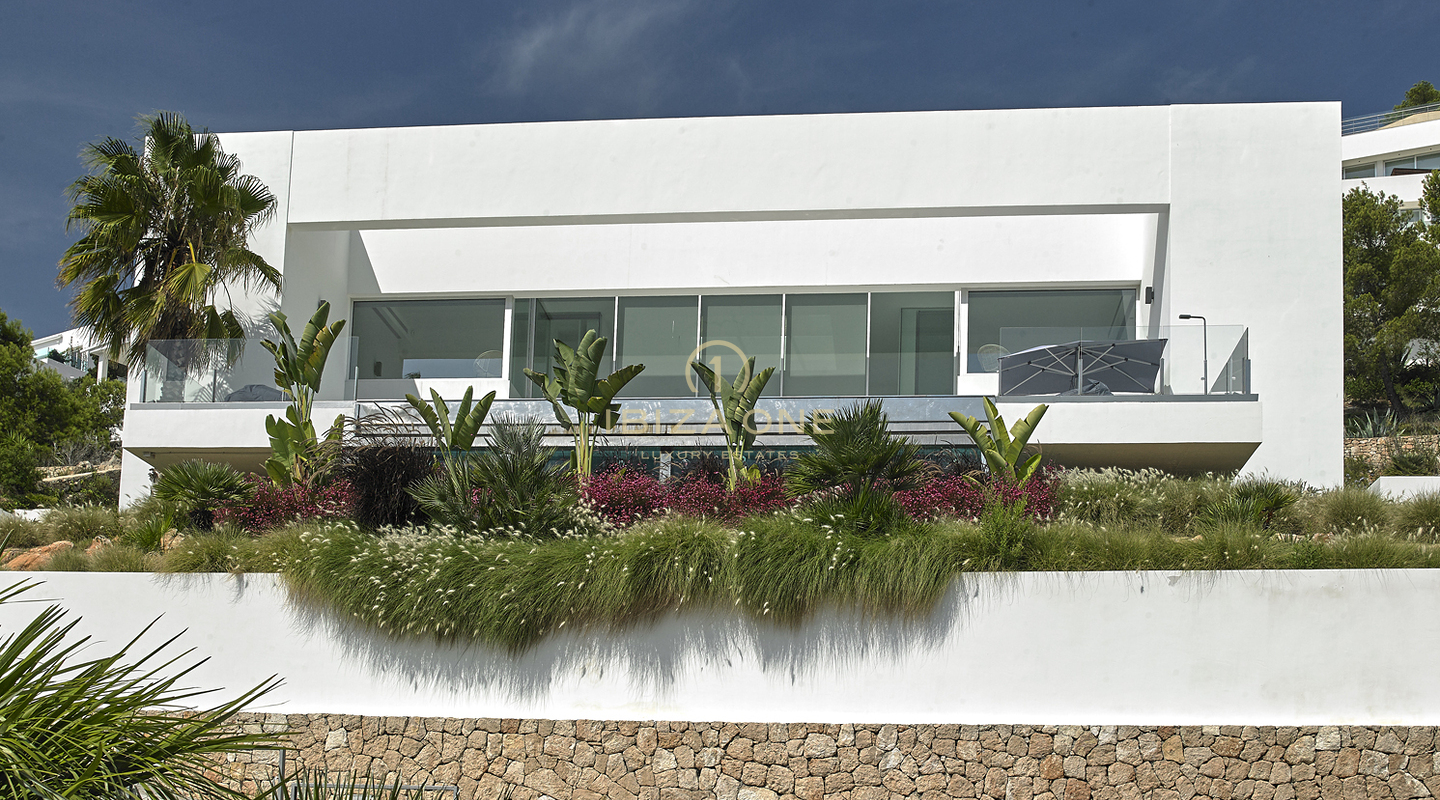 Villa de lujo de arquitectura moderna con vistas únicas al mar en venta, Ibiza - Villa de lujo de arquitectura moderna con vistas únicas al mar en alquiler, Ibiza