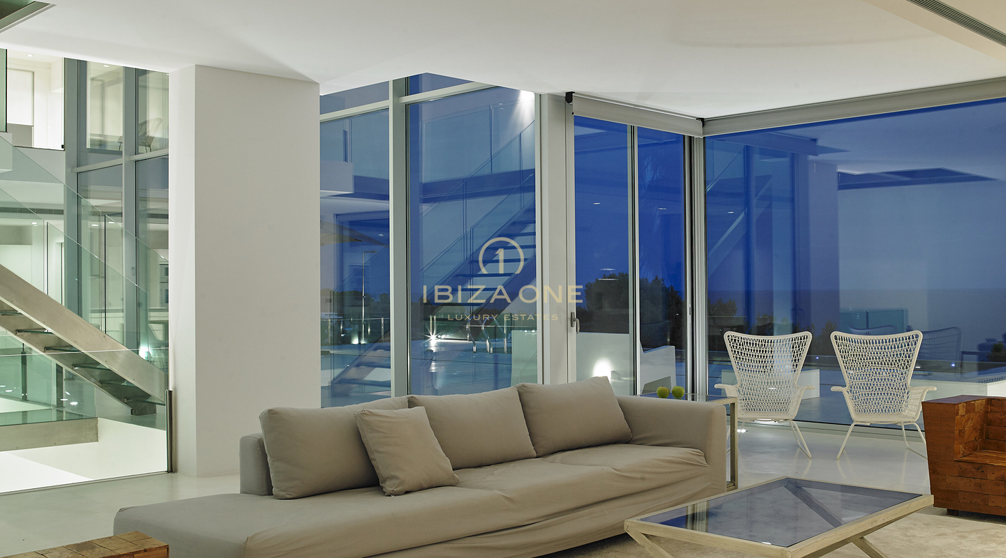 Villa de lujo de arquitectura moderna con vistas únicas al mar en venta, Ibiza - Villa de lujo de arquitectura moderna con vistas únicas al mar en alquiler, Ibiza