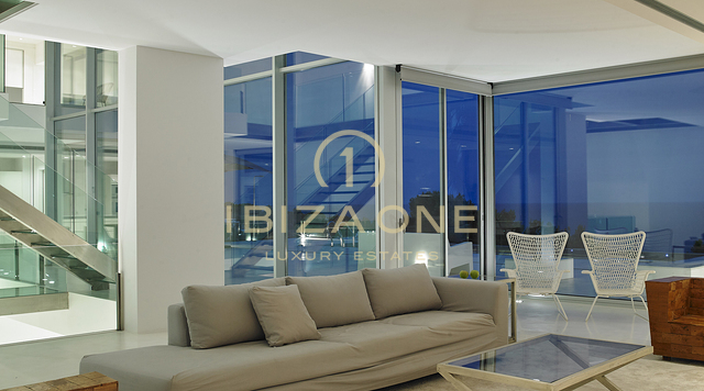 Villa de lujo de arquitectura moderna con vistas únicas al mar en venta, Ibiza - Villa de lujo de arquitectura moderna con vistas únicas al mar en alquiler, Ibiza