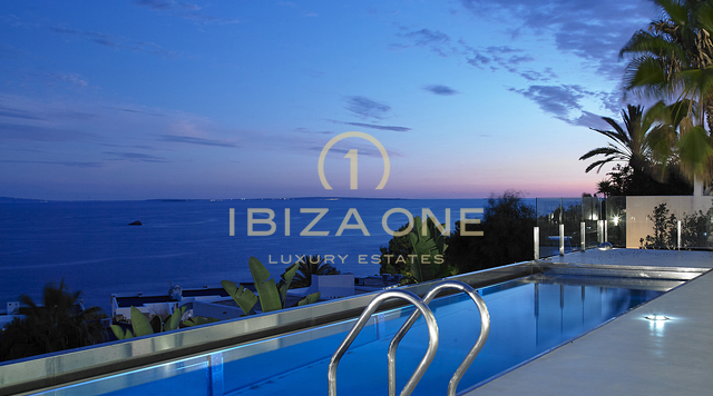Villa de lujo de arquitectura moderna con vistas únicas al mar en venta, Ibiza - Villa de lujo de arquitectura moderna con vistas únicas al mar en alquiler, Ibiza