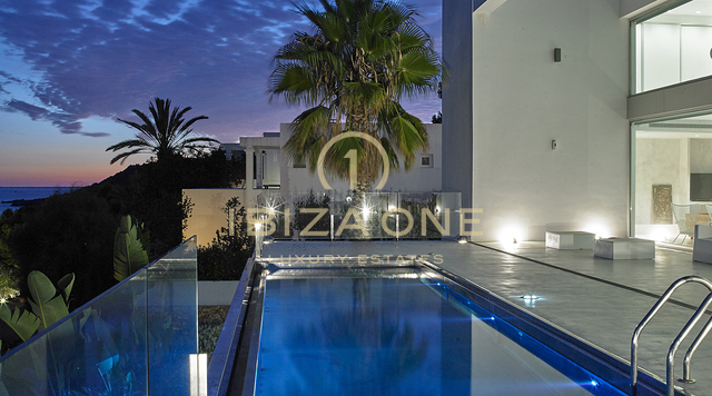 Villa de lujo de arquitectura moderna con vistas únicas al mar en venta, Ibiza - Villa de lujo de arquitectura moderna con vistas únicas al mar en alquiler, Ibiza