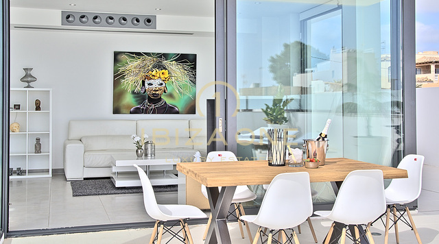 Nuova villa moderna di lusso in vendita vicino alla città di Ibiza, Ibiza - Nuova villa moderna di lusso in affitto vicino alla città di Ibiza, Ibiza - la villa ha una licenza di affitto turistico con il seguente numero ET-0269-E