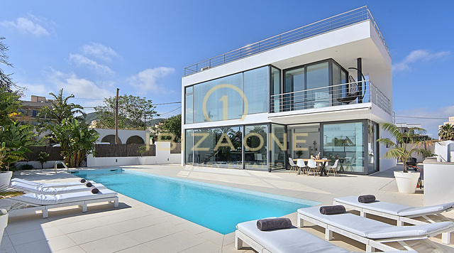Nuova villa moderna di lusso in vendita vicino alla città di Ibiza, Ibiza - Nuova villa moderna di lusso in affitto vicino alla città di Ibiza, Ibiza - la villa ha una licenza di affitto turistico con il seguente numero ET-0269-E