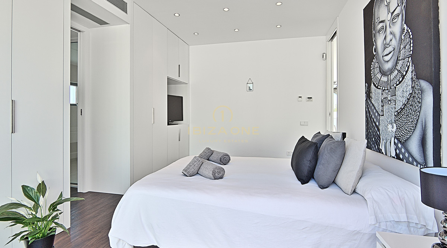 Villa de luxe moderne à vendre près d'Ibiza, Ibiza - Villa de luxe moderne à louer près d'Ibiza, Ibiza - La villa dispose d'une licence de location touristique avec le numéro suivant ET-0269-E