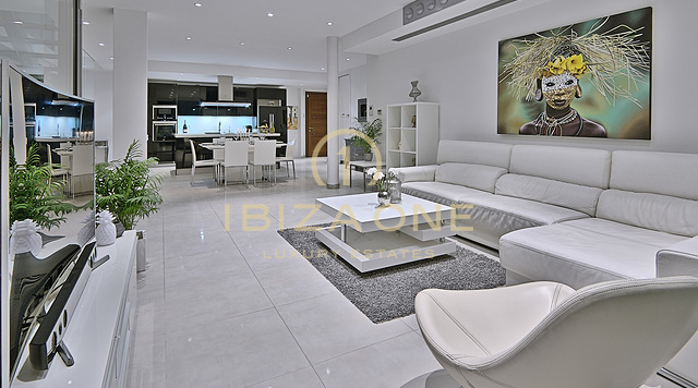 Nuova villa moderna di lusso in vendita vicino alla città di Ibiza, Ibiza - Nuova villa moderna di lusso in affitto vicino alla città di Ibiza, Ibiza - la villa ha una licenza di affitto turistico con il seguente numero ET-0269-E