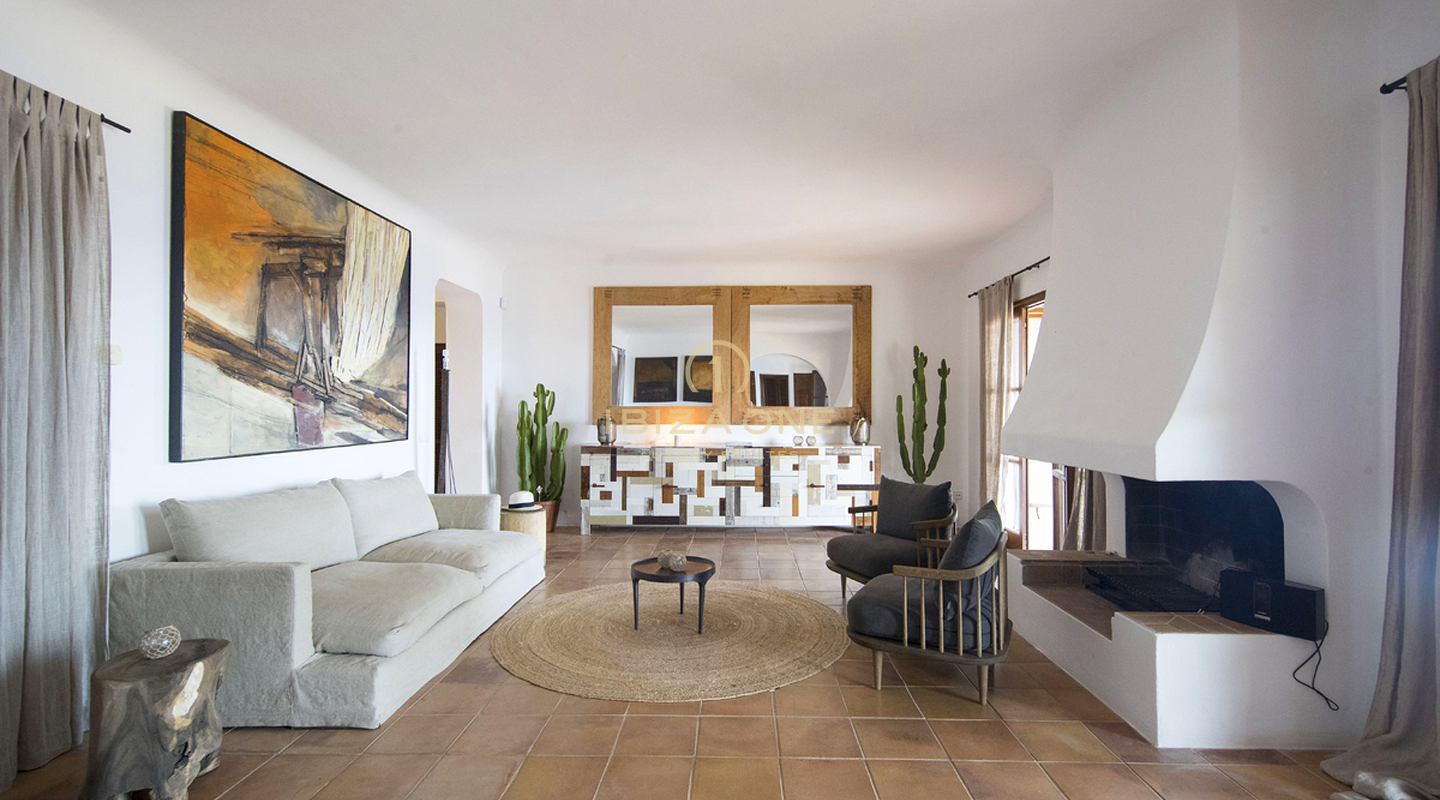 Luxe villa direct aan zee met directe toegang tot de zee te koop, Ibiza - Luxe waterhuis met directe toegang tot de zee te koop, Ibiza - Luxe villa aan het strand met directe toegang tot de zee te koop, Ibiza - Luxe villa direct aan zee met directe toegang tot de zee te huur, Ibiza - Luxe waterhuis met directe toegang tot de zee te huur, Ibiza - Luxe villa aan het strand met directe toegang tot de zee te huur, Ibiza